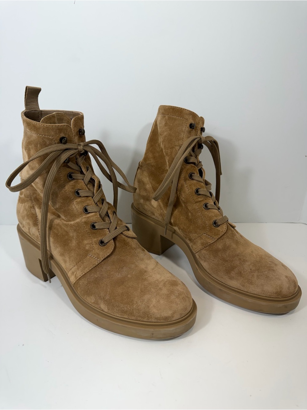 Gianvito Rossi Tan Suede Lace Up Combat Ankle Boots Block Heel Size 40